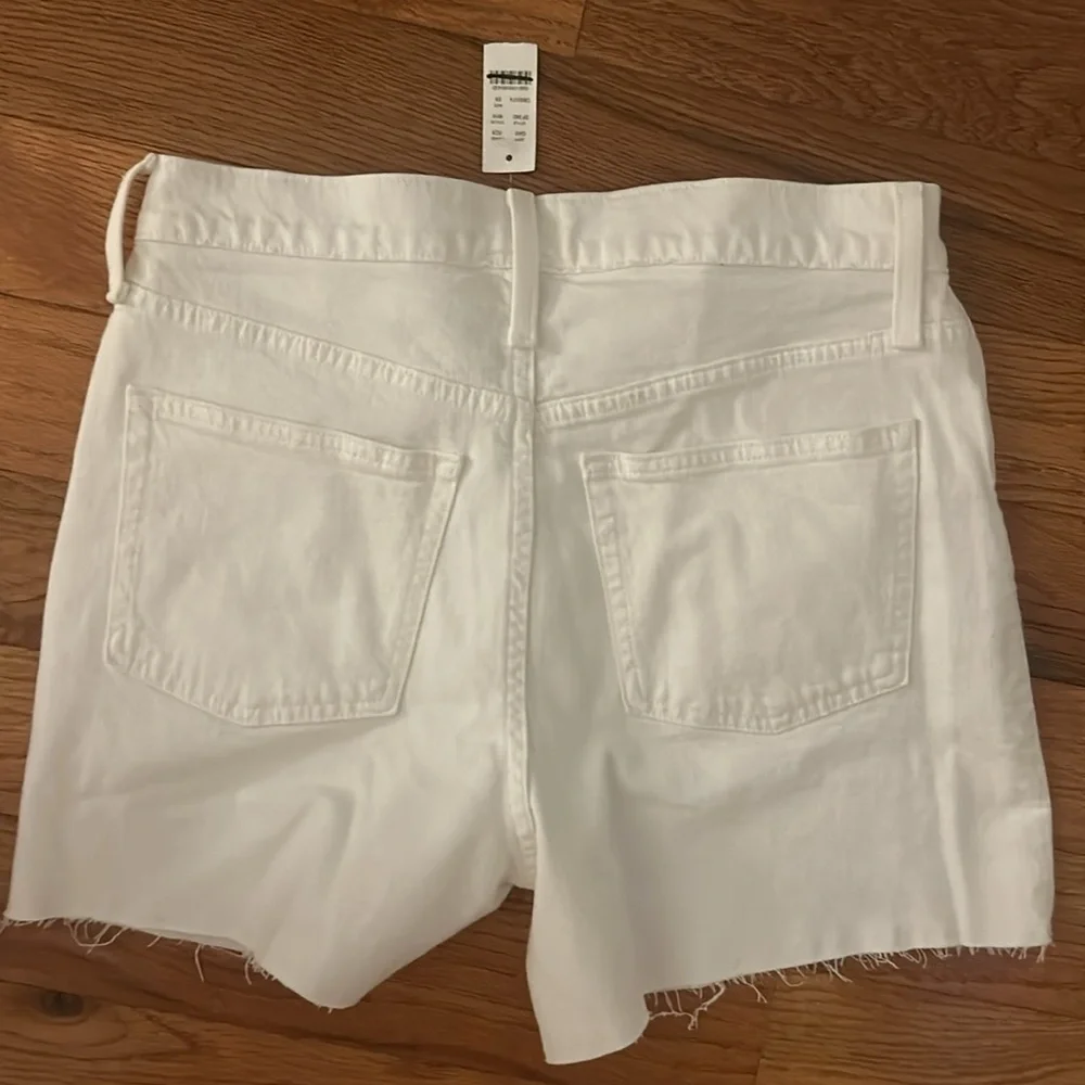 Nwt Jcrew High-rise denim short in white size 28